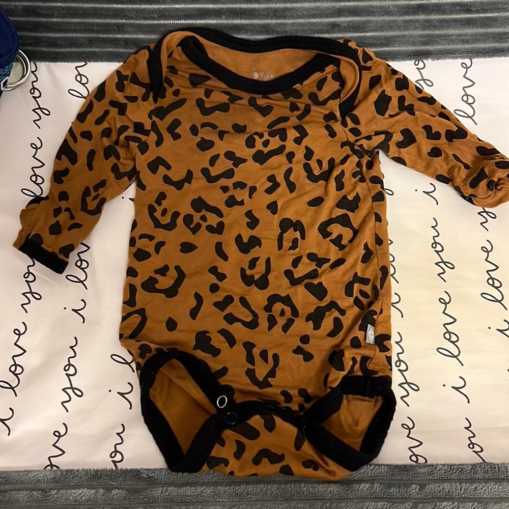Kyte baby long sleeve! GUC 0-3 mo